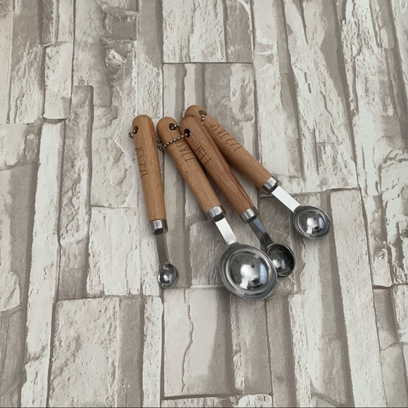 Rae Dunn Wood Handle Measuring Spoons - Picture 6 of 6